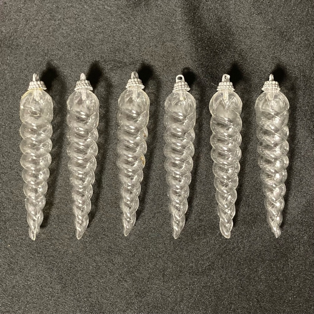 ⭐️ Vintage Transparent Plastic Icicle Christmas Ornaments Set of 6
